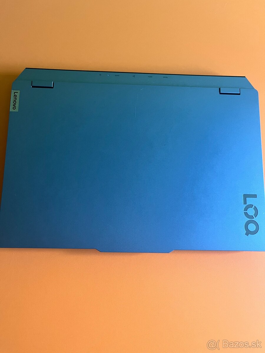 Lenovo LOQ 15IAX9 - 3