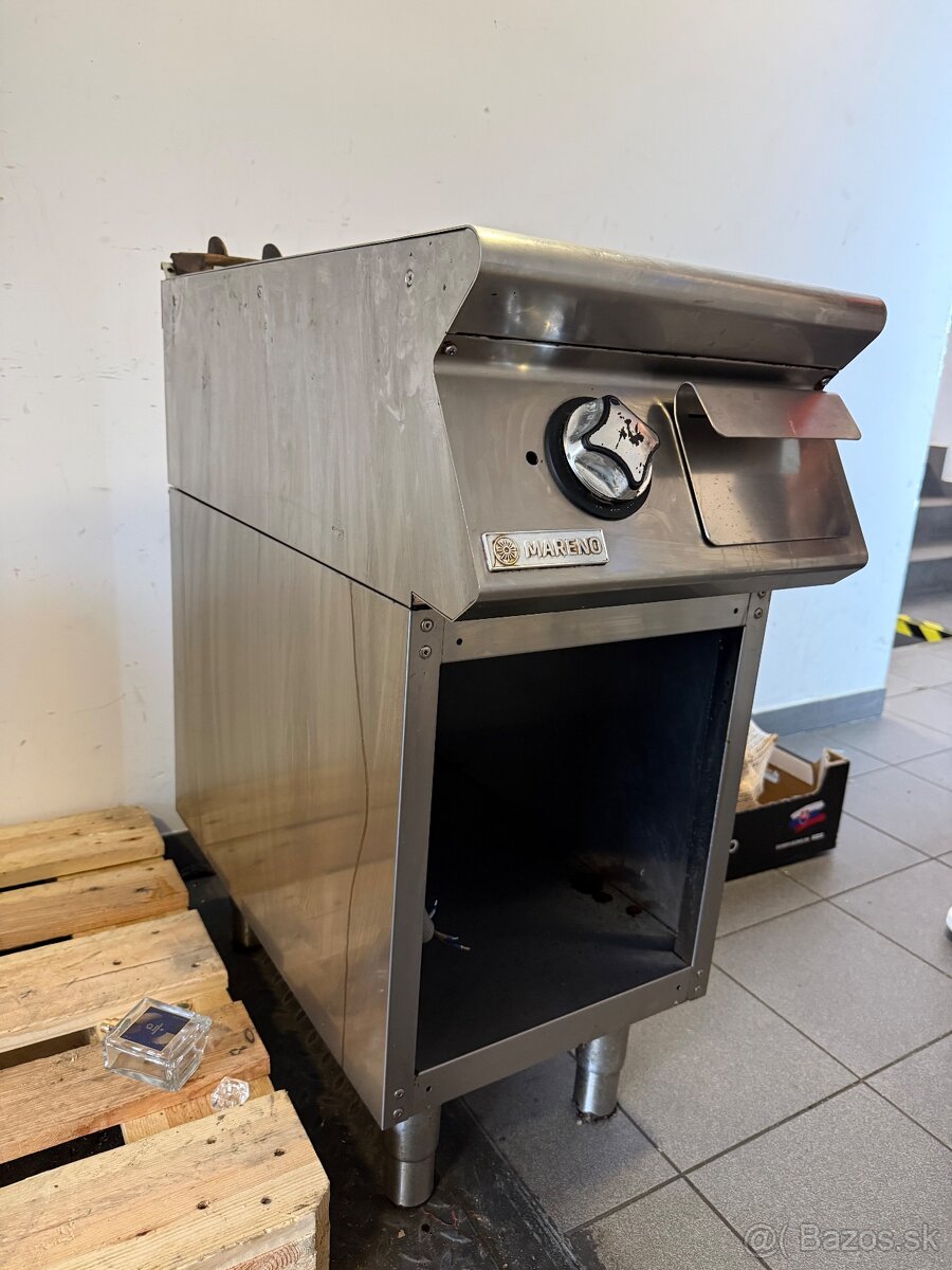Profesionálny gastro gril MARENO FTG 40 – elektrický - 3