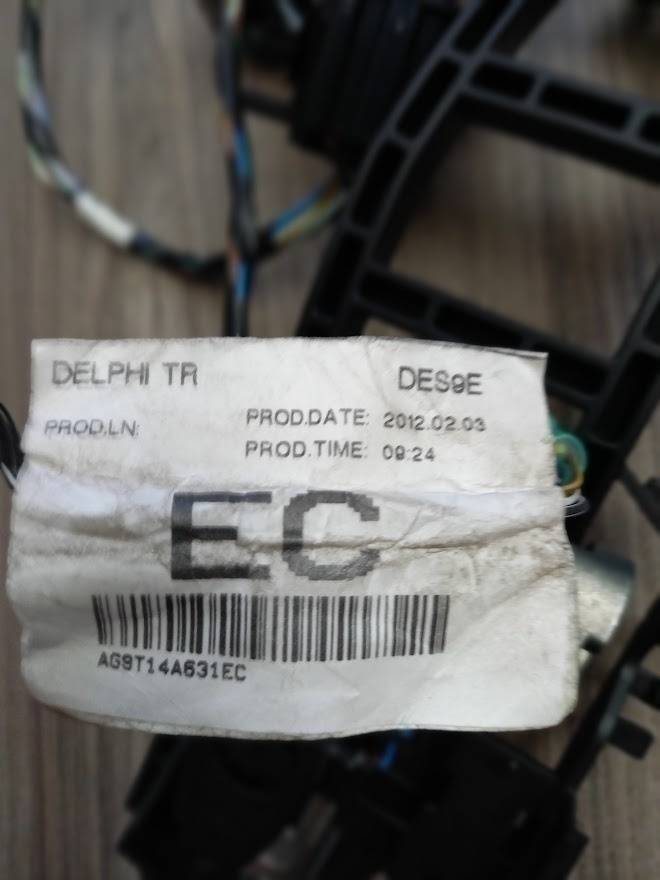 Ford S-max zámok dverí /vodičova strana/ - 3