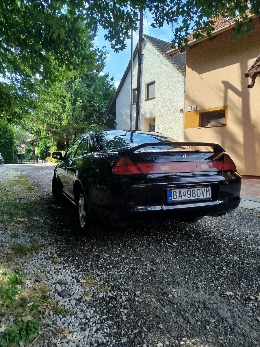 Predám Honda Accord coupé - 3