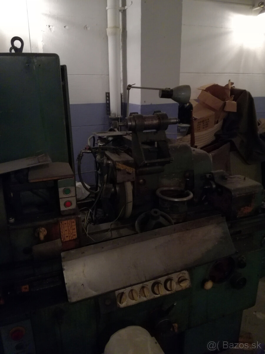 bruska hrotová TOS, typ BU 25 - 1000 - 3