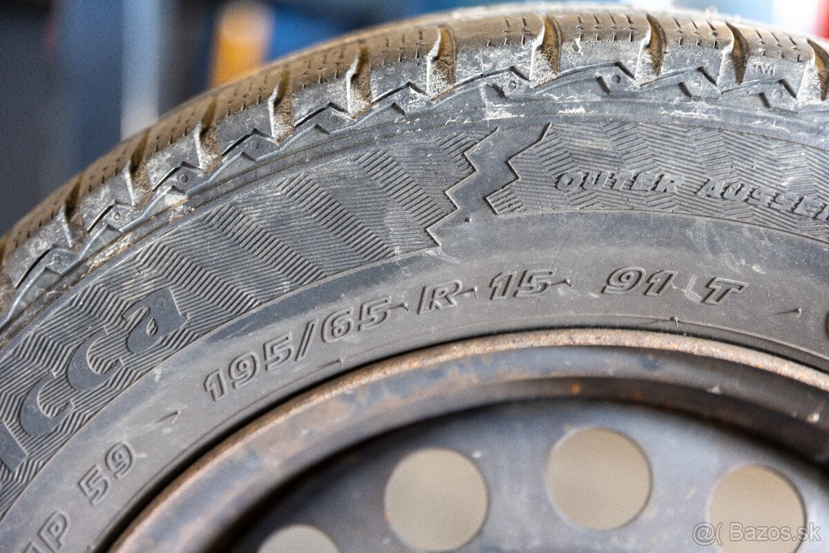 plechové disky 5×114,3 R15 + zimné pneumatiky - 3