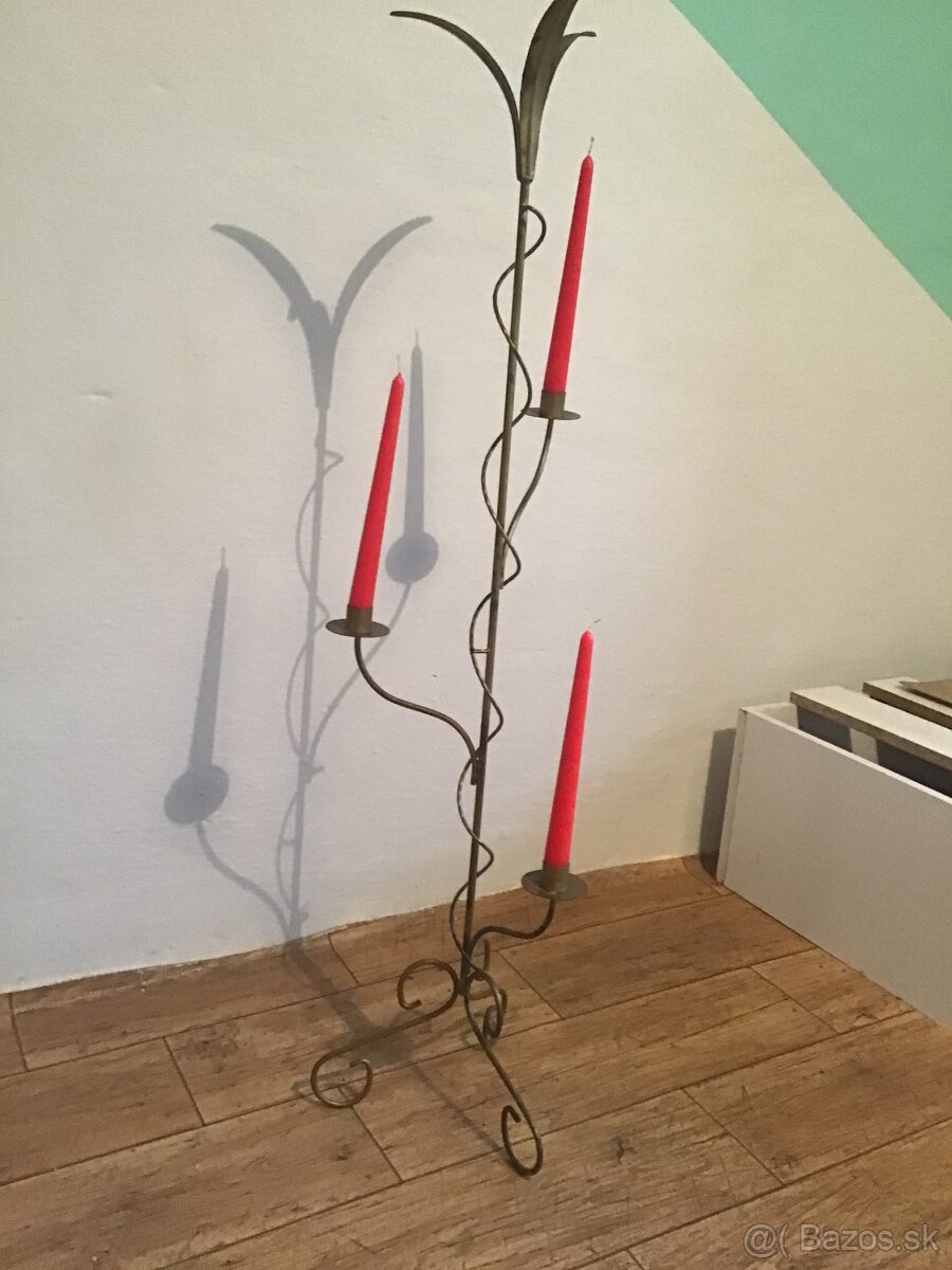 KOVOVý VYSOKý SVIETNIK - 3