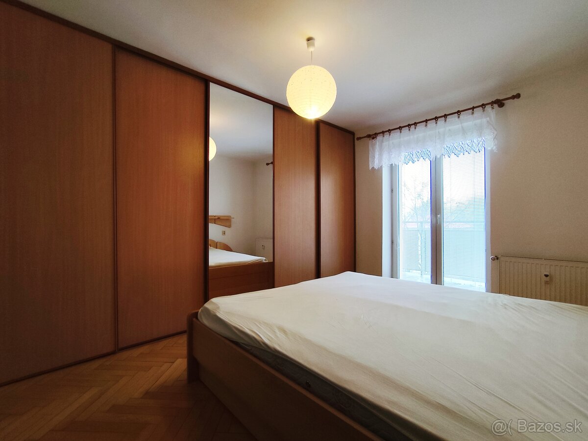 ZNÍŽENÁ CENA Priestranný 2+1 izbový byt blízko centra - 3