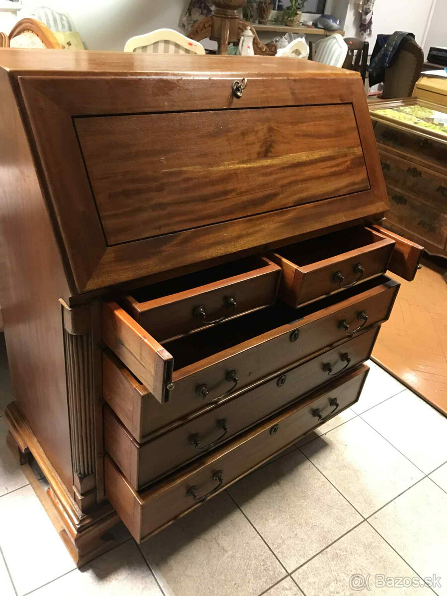 Tajomník,písacie,studio - 3