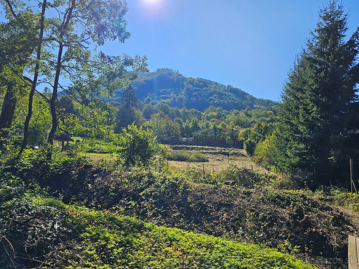 Stavebný pozemok pri lese s potokom - LADCE - 3