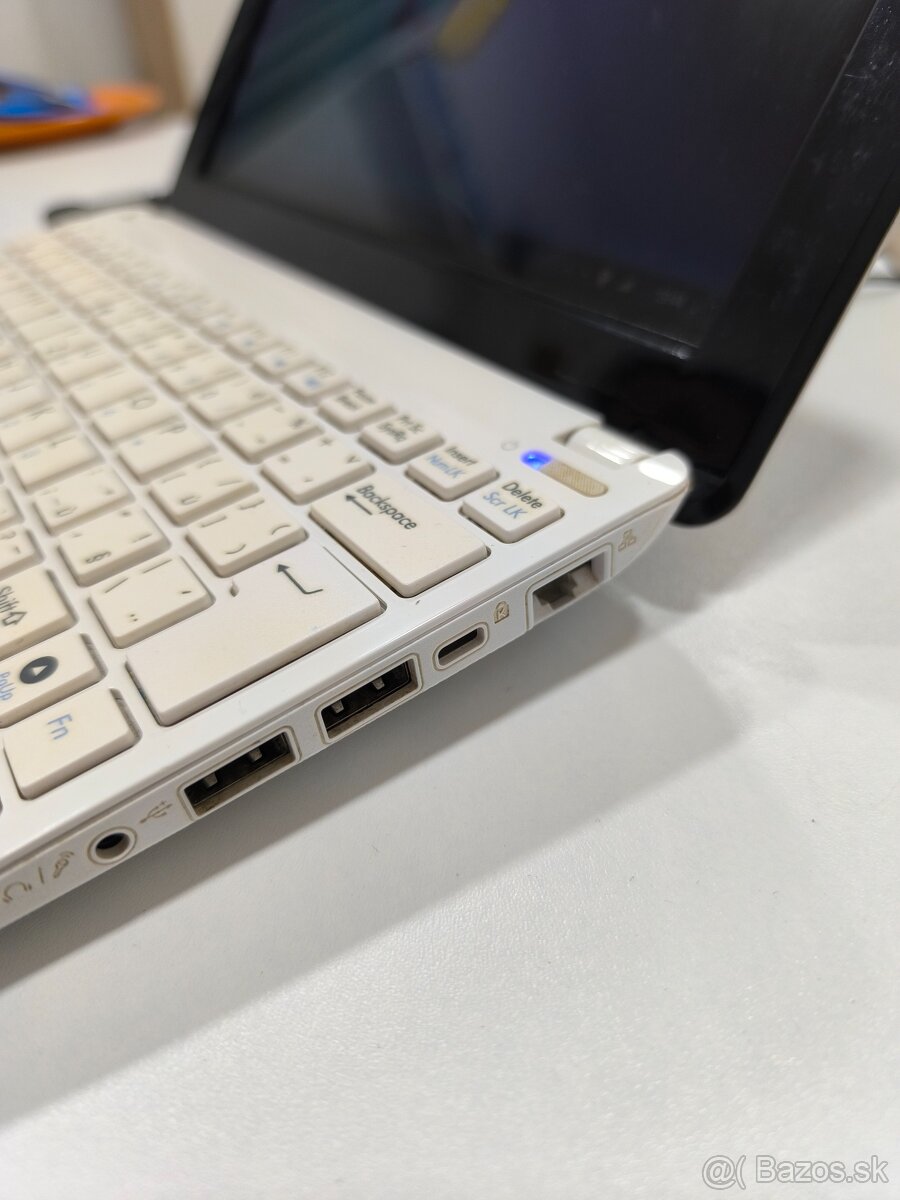 ASUS EEE - 3