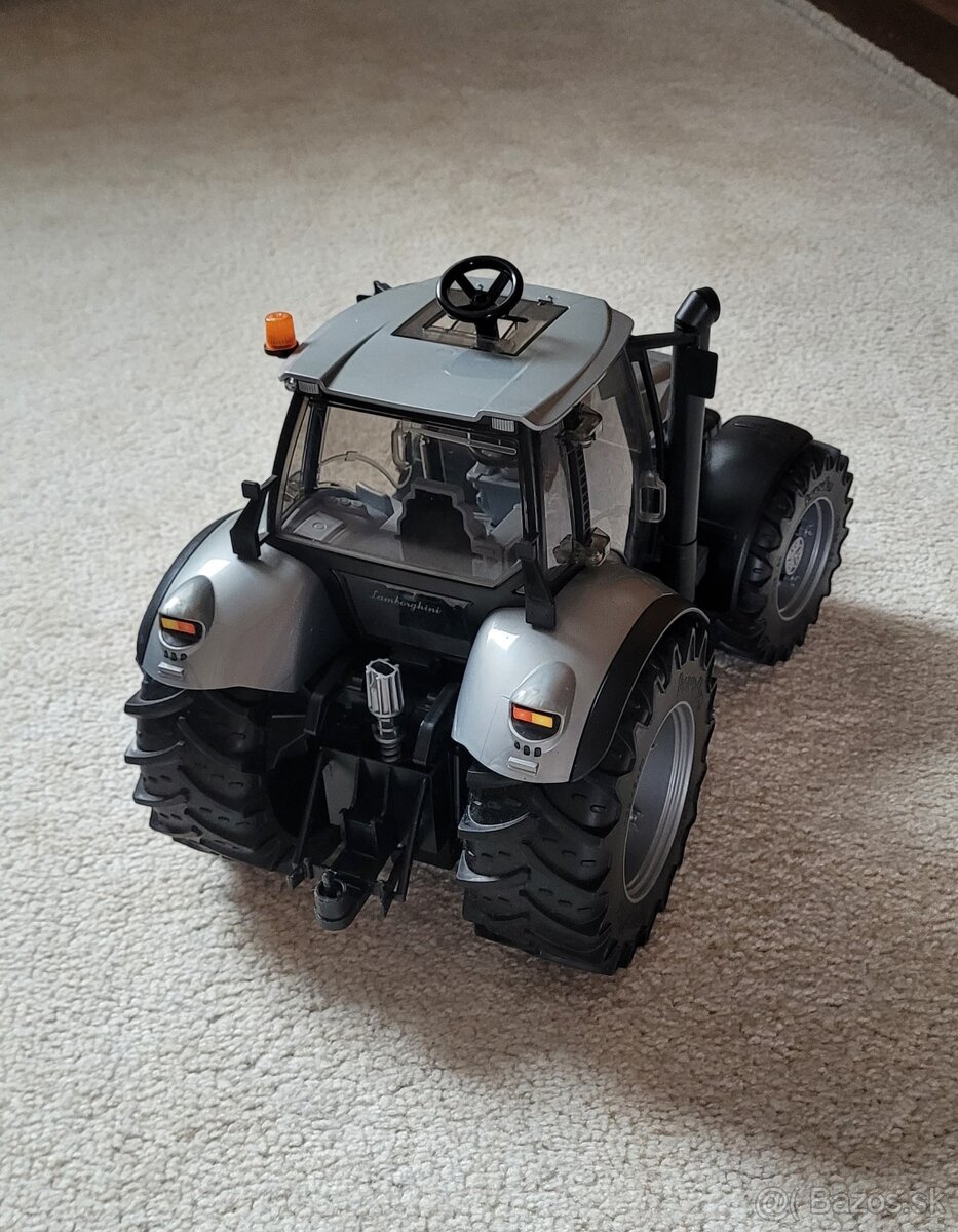 Bruder traktor Lamborghini - 3