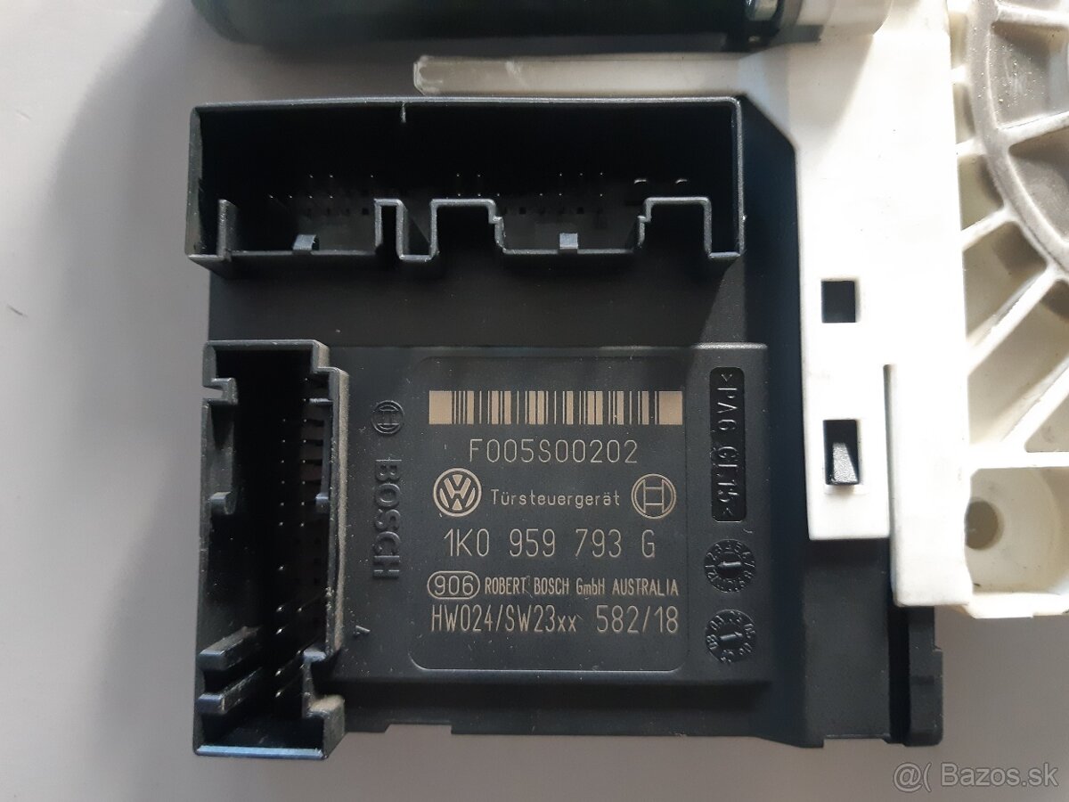 ľavý predný motorček golf V , passat B6 , octavia 2 - 3