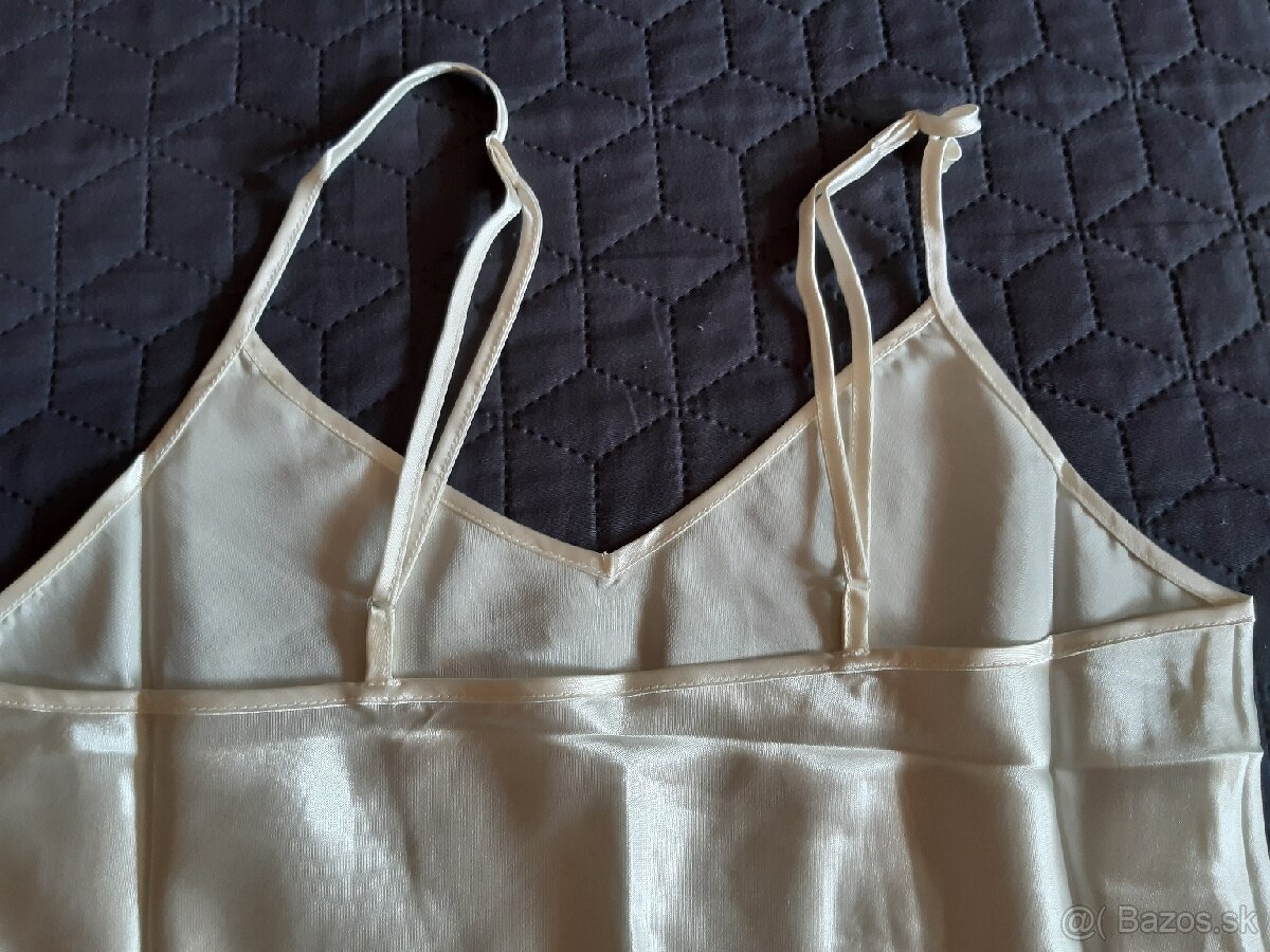 Saténová nočná košeľa - 3