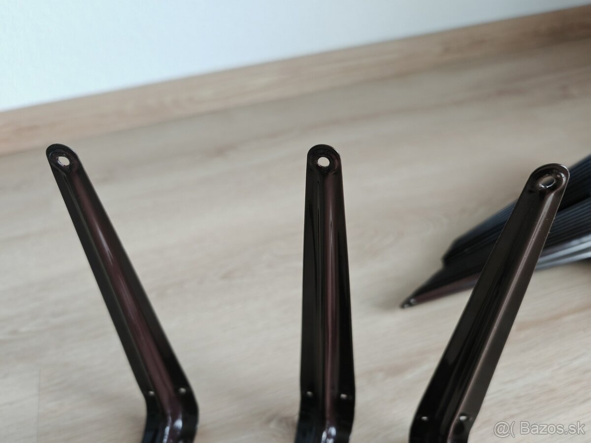 Konzoly na poličky - 3