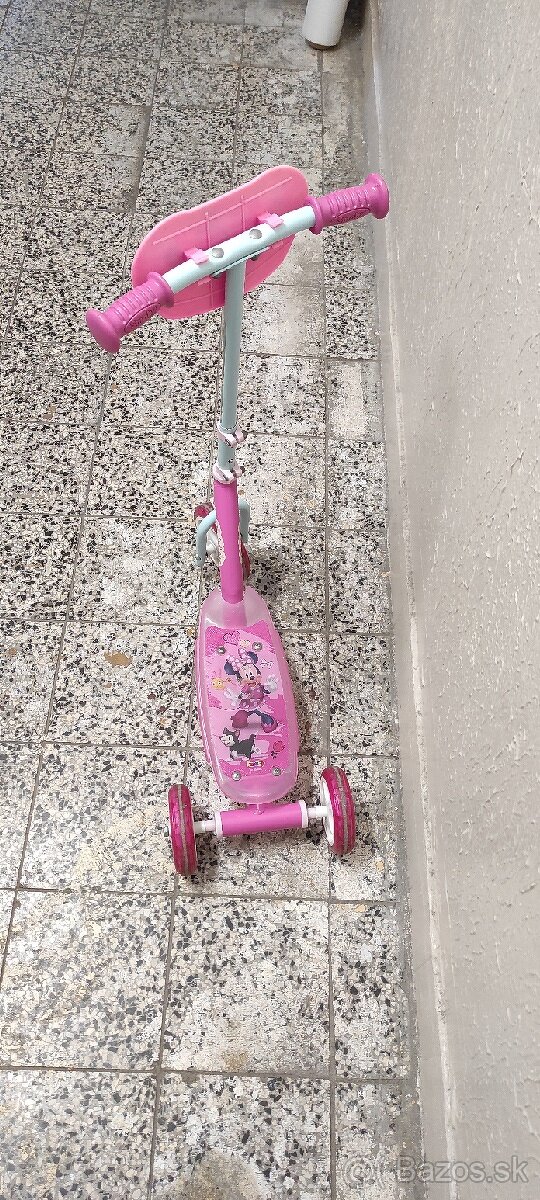 Dievčenská kolobežka - 3