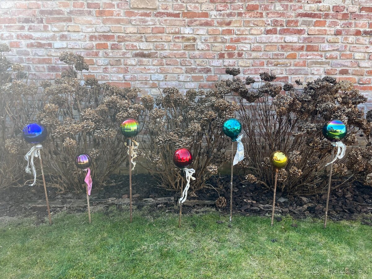 Sklenené ozdobné záhradné gule - 3