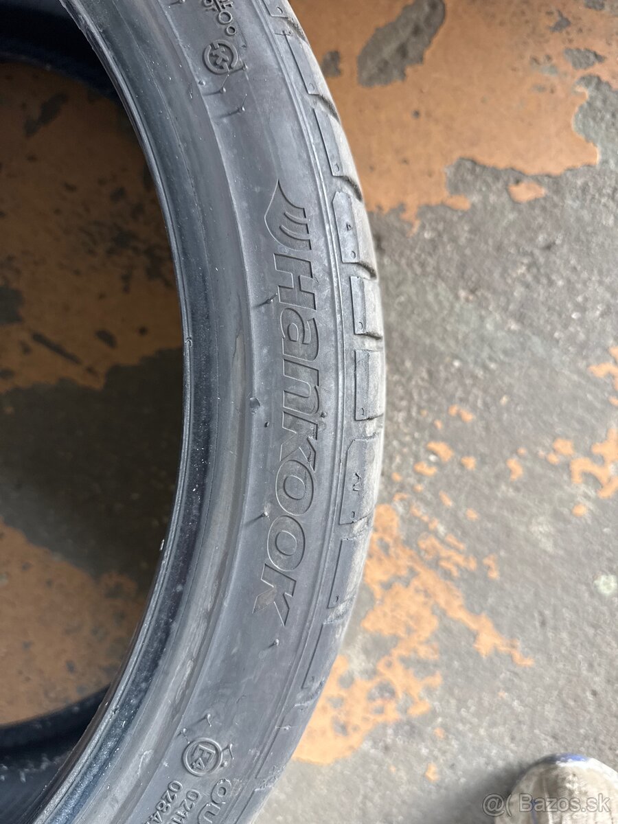Hankook 225/35 R19 - 3