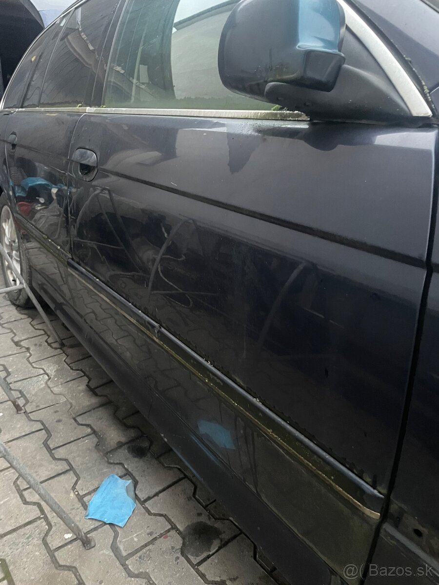 BMW diely e39 dvere Touring orientblau - 3