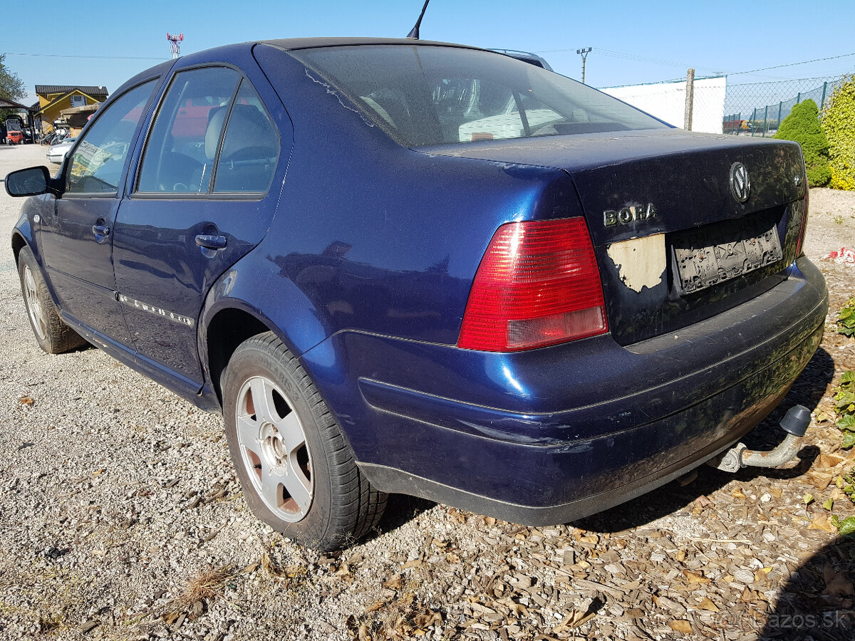 VOLKSWAGEN BORA 1,6B 74KW RV.2000 - 3