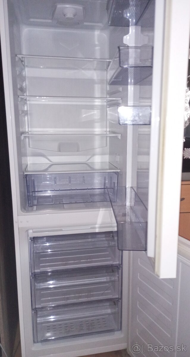 Predam chladnicku s mraznickou beko. - 3