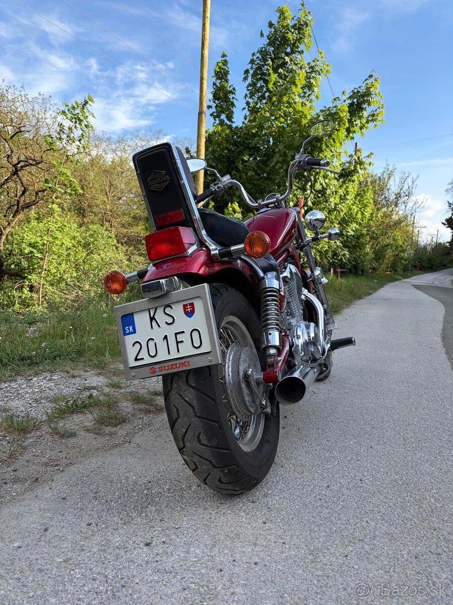 Suzuki VS 800 Intruder - 3