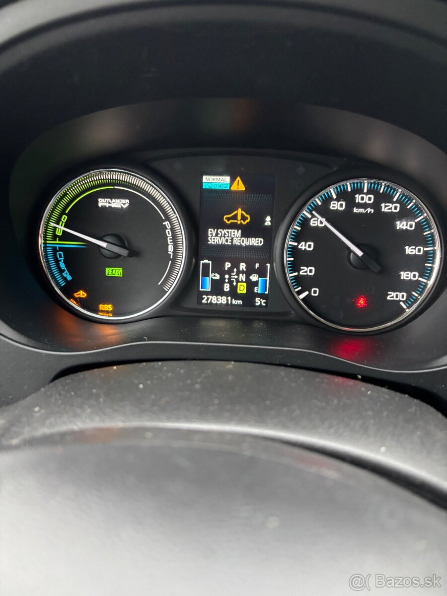 MITSUBISHI OUTLANDER 2.0 MIVEC PHEV INSTYLE - 3