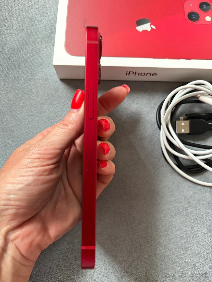 iPhone 13 red 128gb - 3