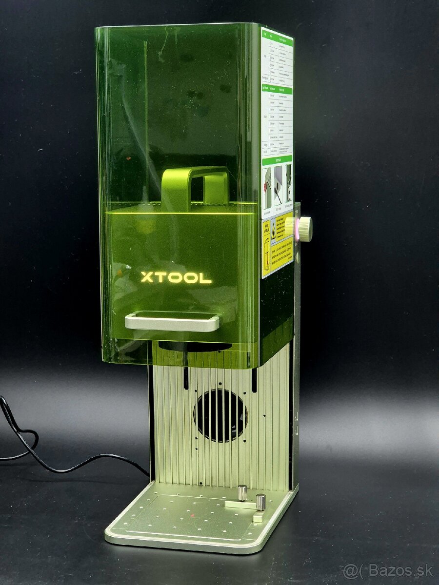 Laserová gravirka Xtool F1 - 3