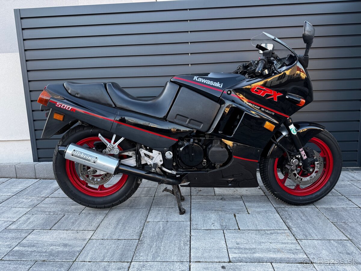 Kawasaki GPX500R - 3