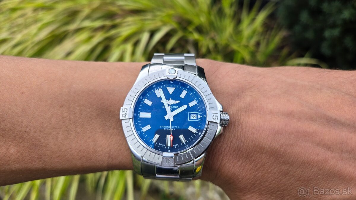 Breitling Avenger - 3