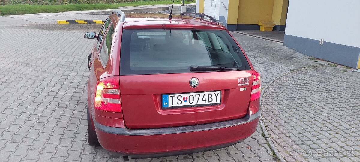 Škoda octávia 2 combi 1,6 75kw benzín - 3