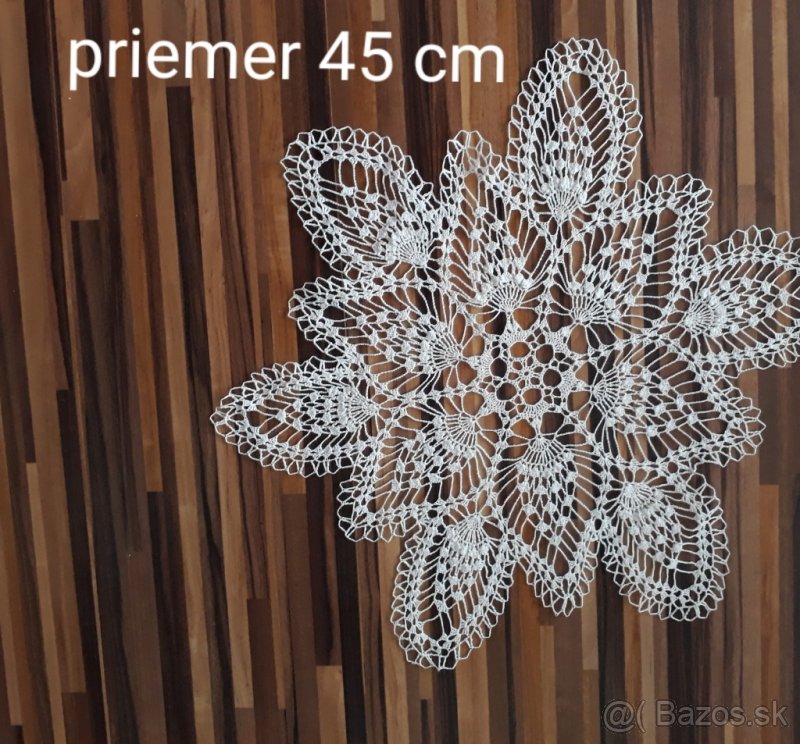 Vyšivané háčkované obrusy - 3