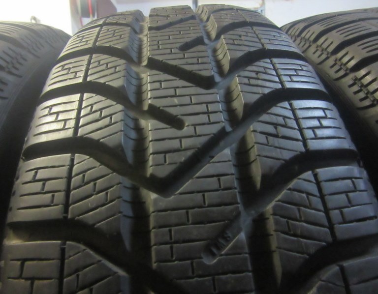 R15 Zimná sada MINI COOPER rozteč 5x112 175/65R15 PIRELLI - 3