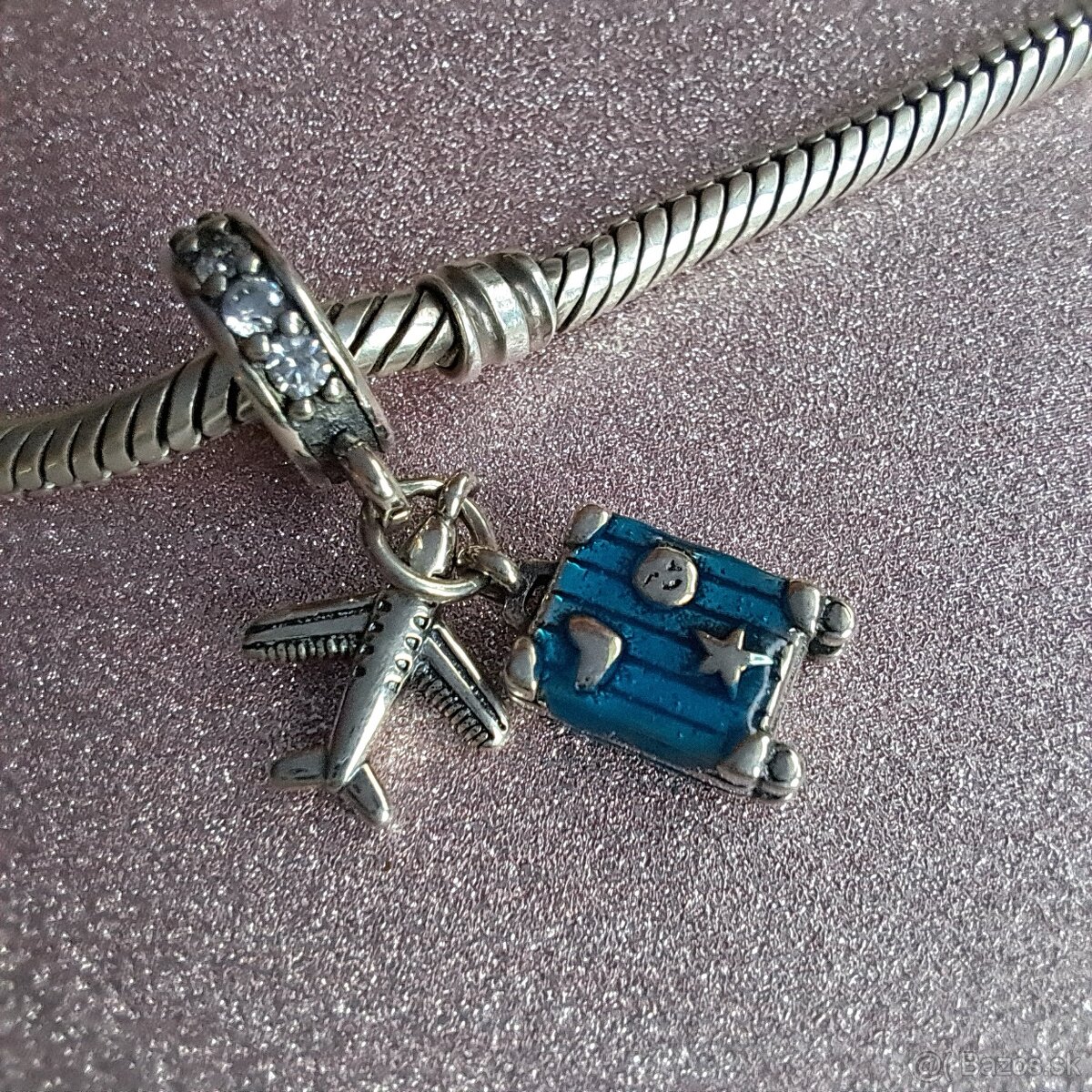 Prívesok Cestovateľka - 3