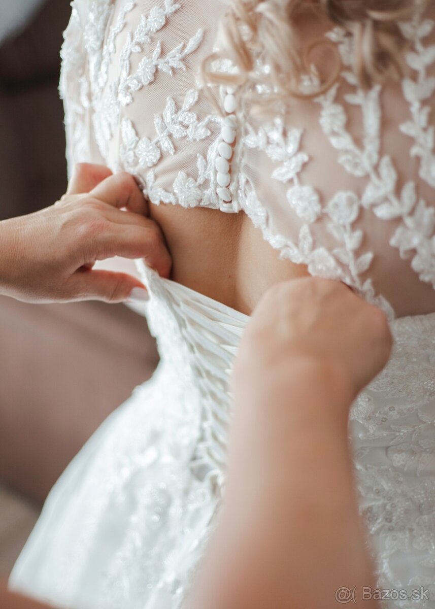 Svadobné trblietavé šaty - 3