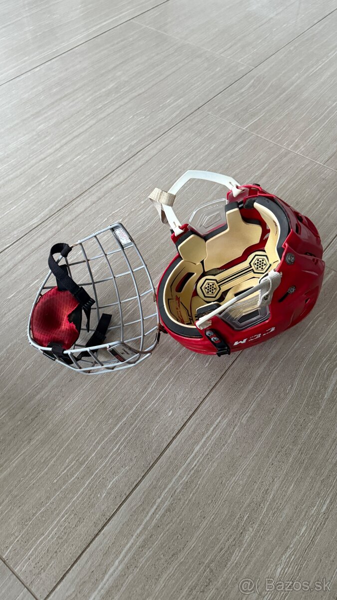 Hokejová prilba - 3