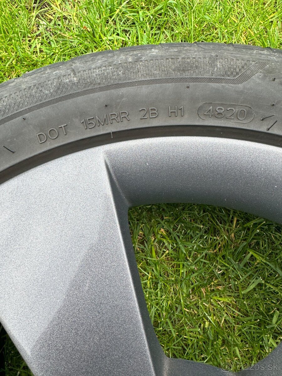 ALU disky 5x112 R17 + pneu - 3