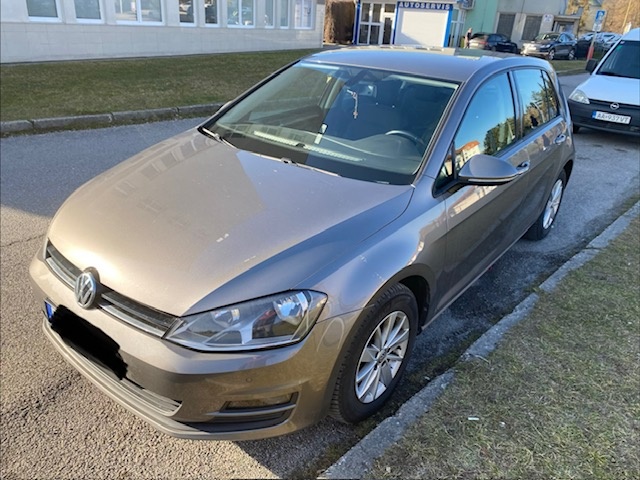 Predám maximálne zachovalý Volkswagen Golf VII - 3