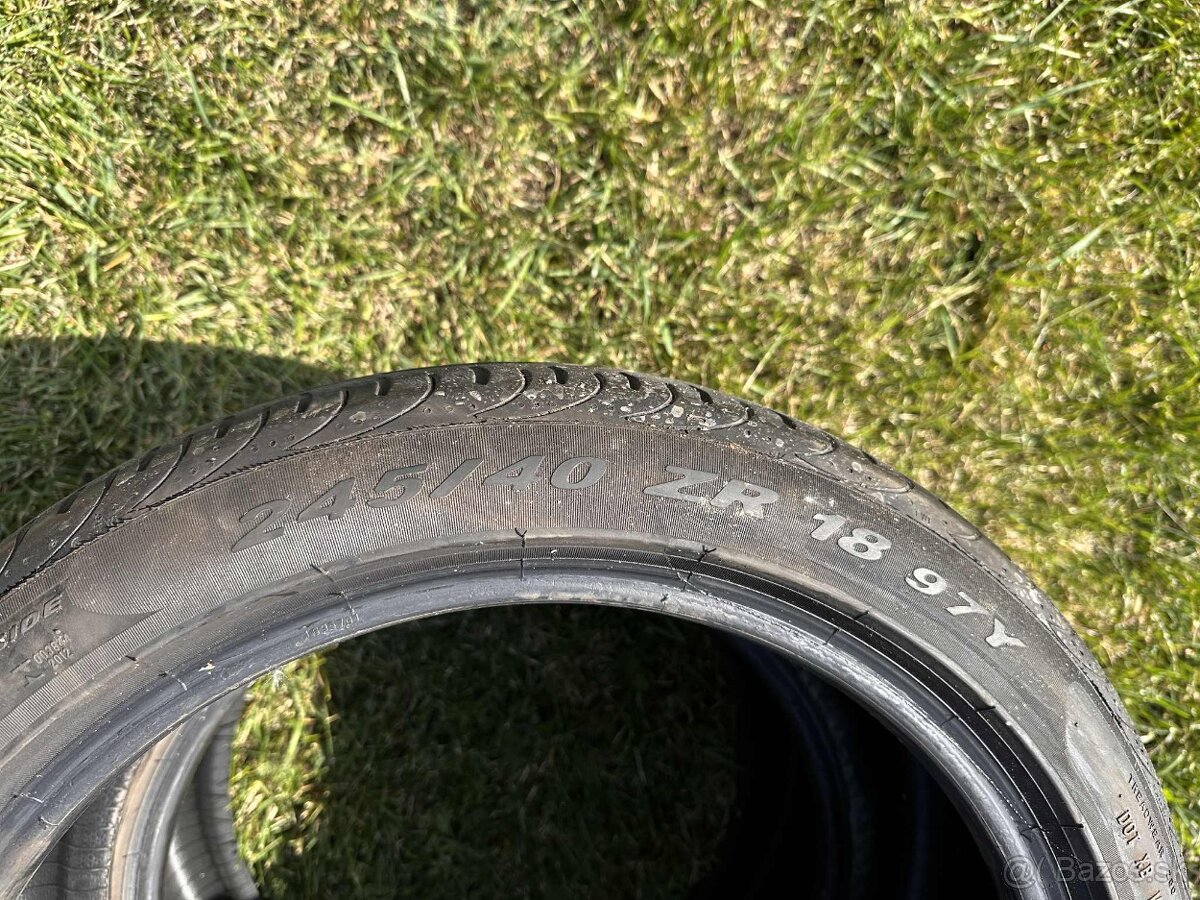 Pirelli Pzero 245/40R18 - 3