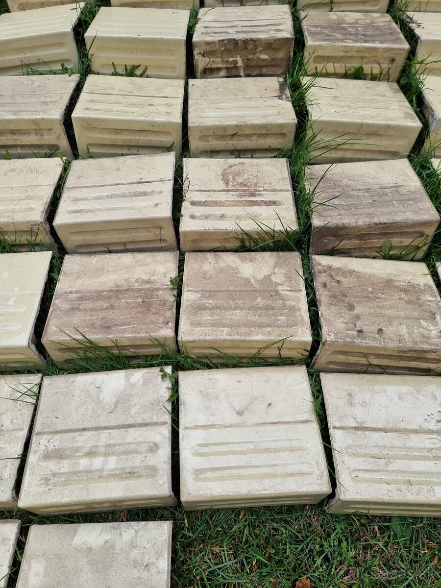 Kompletná kachľová pec /vyše 100.ročná / - 3