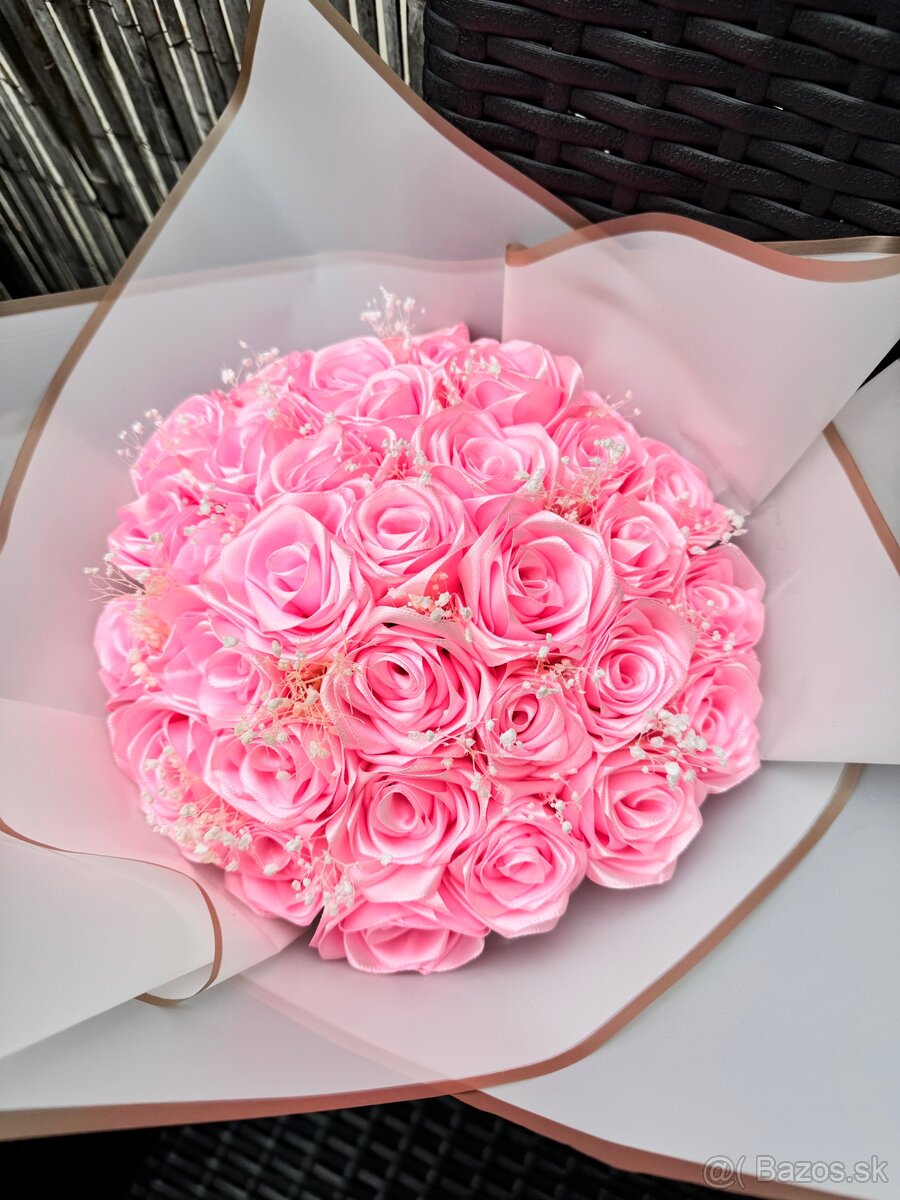 Kytica zo saténu - 3