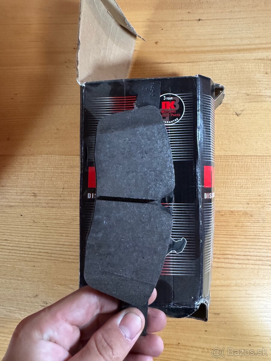 Predám brzdové doštičky NK 229330 + snímač opotrebenia - 3