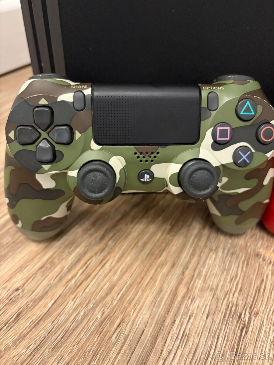Playstation 4 pro - 3