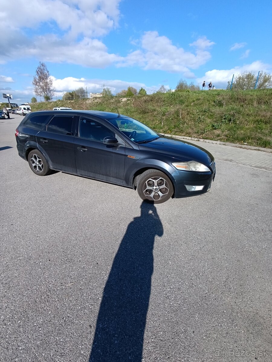 Predám Ford Mondeo AC Kombi r.v.2008 - 3