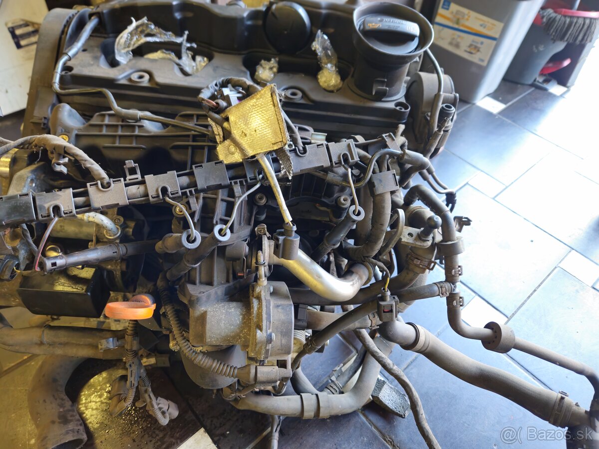 Predám motor 1.6 TDI 77 kw - 3