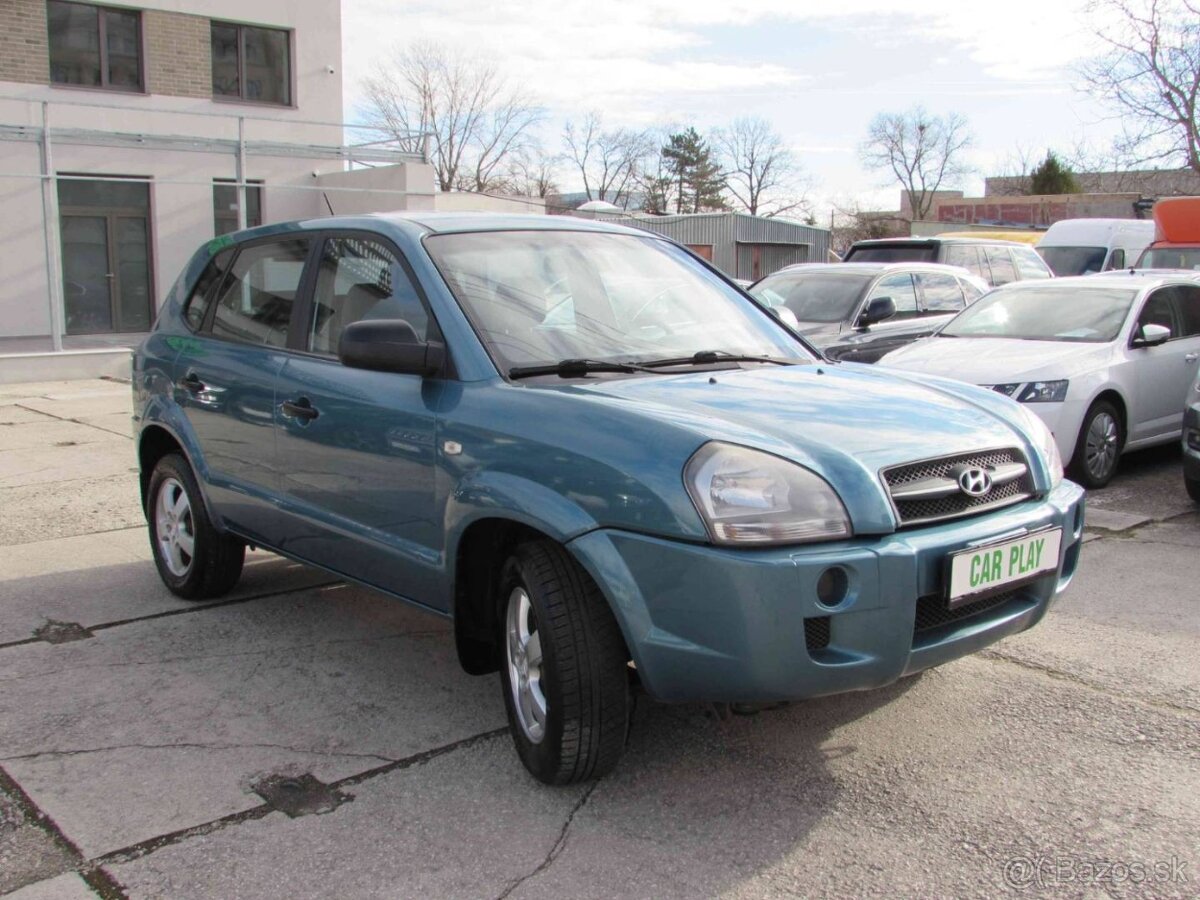 Hyundai Tucson 2.0 - 4x4 - MAJITEĽ - splátka 99,-€