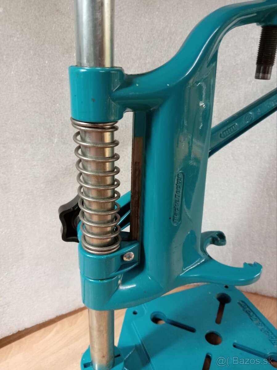 PREDAM stojan na vŕtačku Black Decker - 3