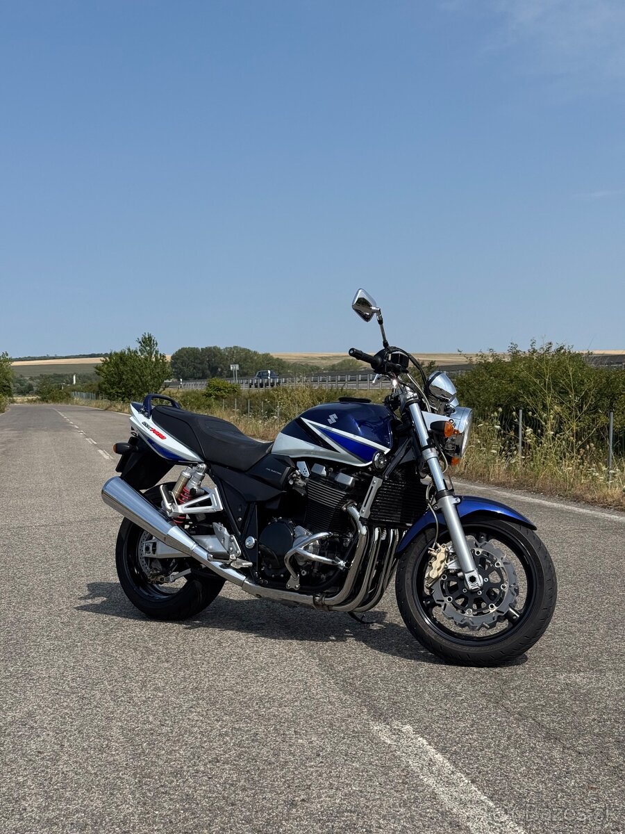 SUZUKI GSX 1400 Klasika - 3