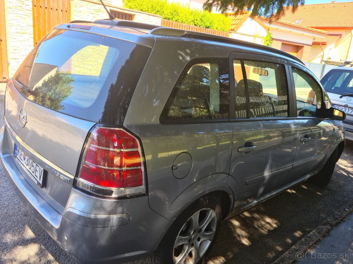 Opel Zafira - 3