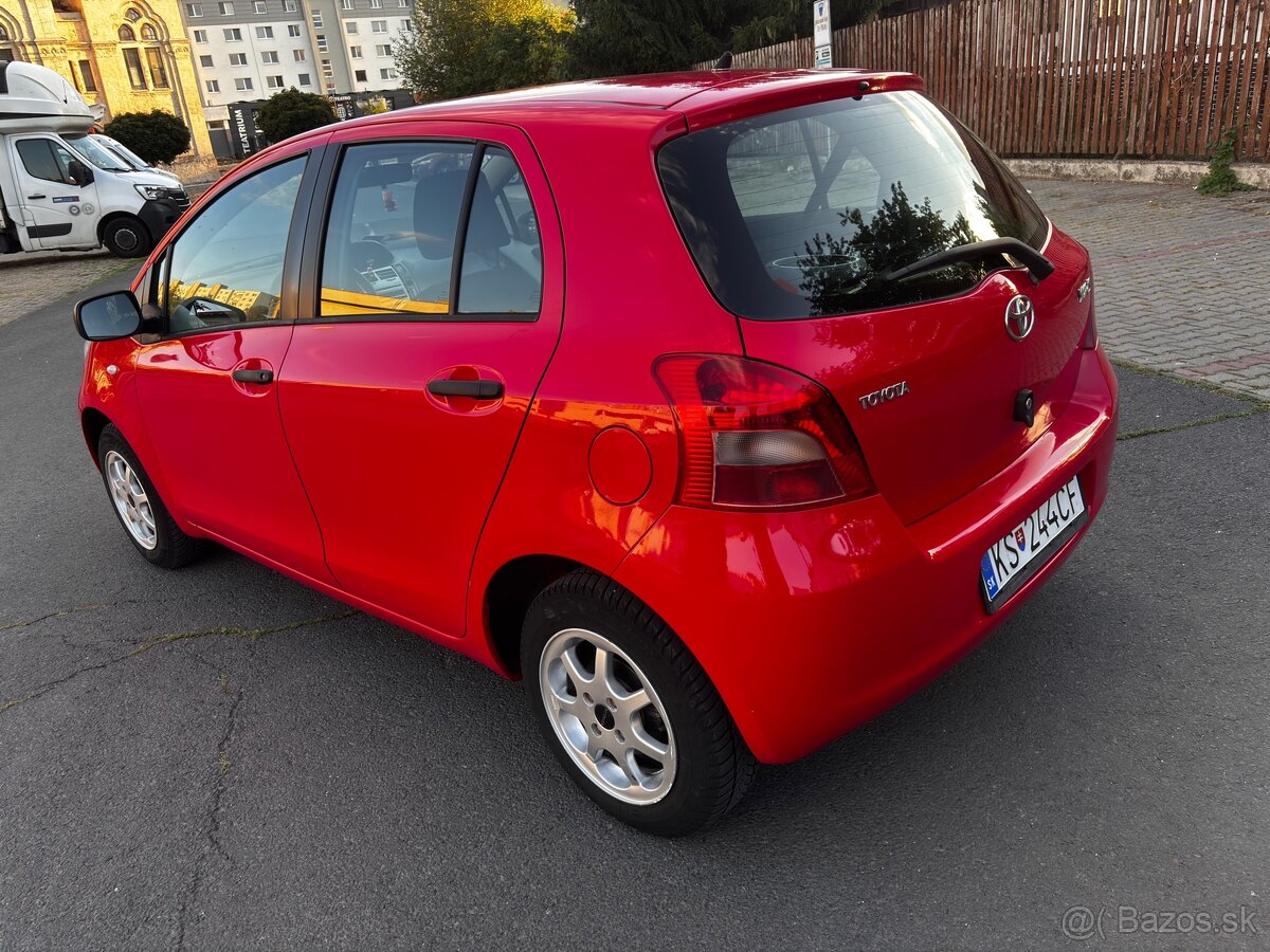 Toyota Yaris 2007 1,0 5D - 3