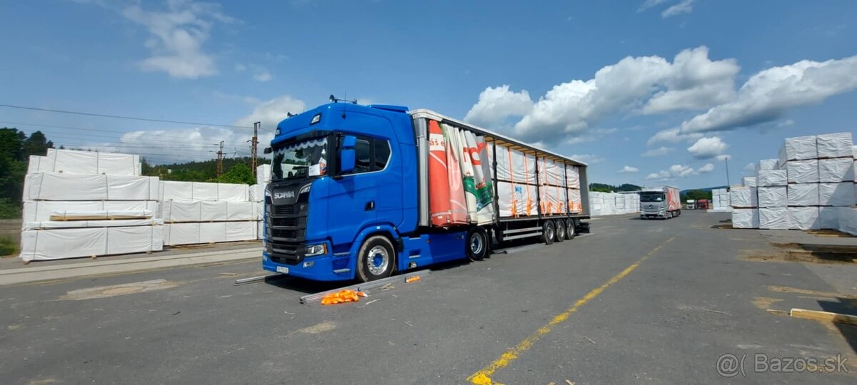 VODIČ KAMIONA C + E ( MKD ) - 3