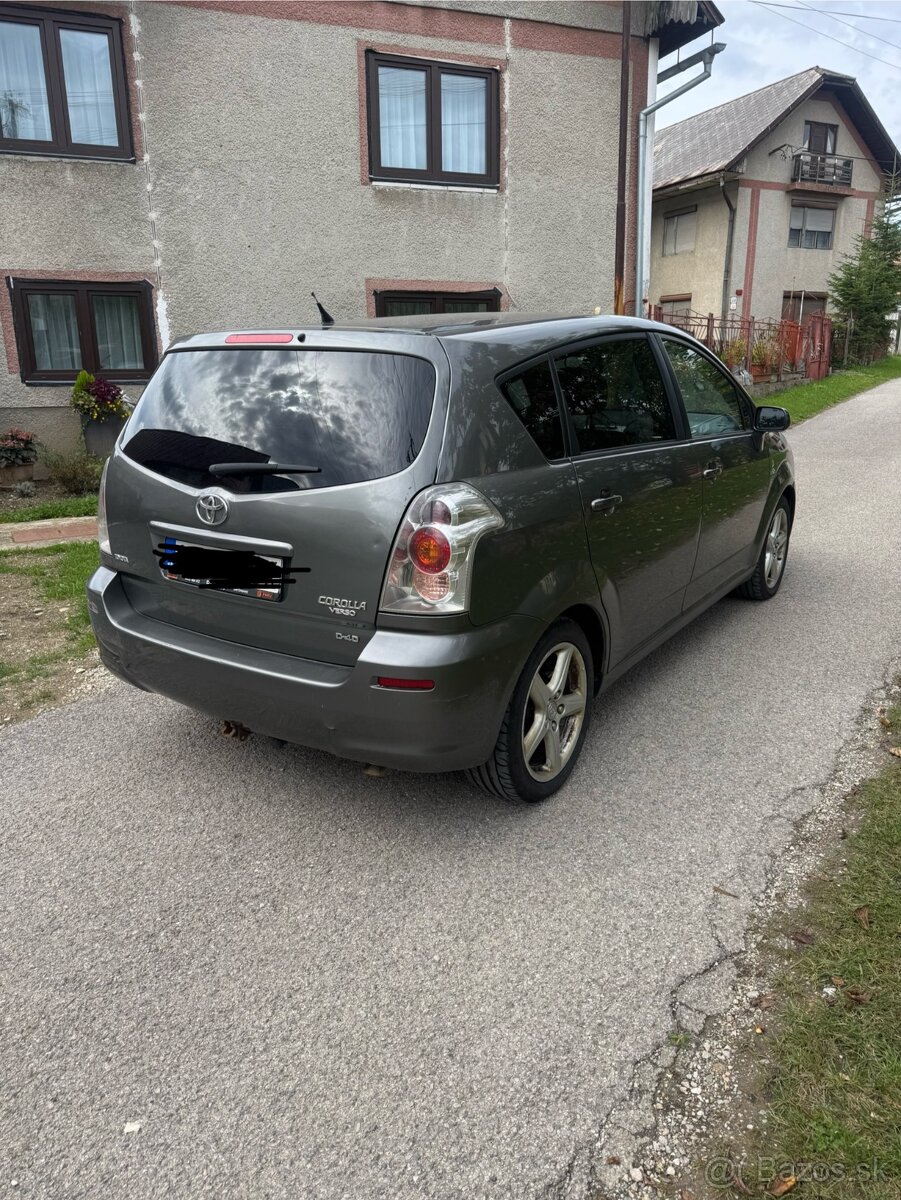 Toyota Corolla Verso 130KW 7Miestna - 3