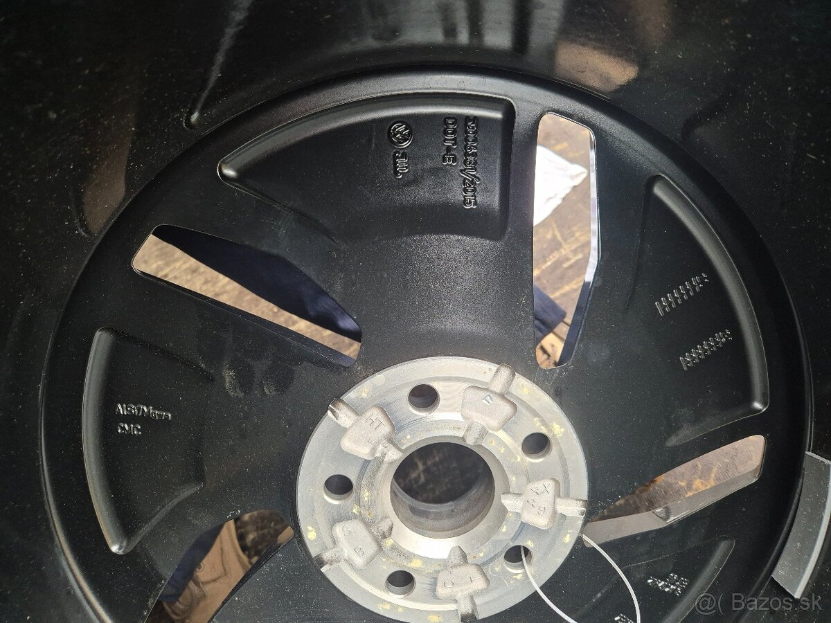 Nepoužitá zimní kola ID.4 Volkswagen hammar r19 - 3